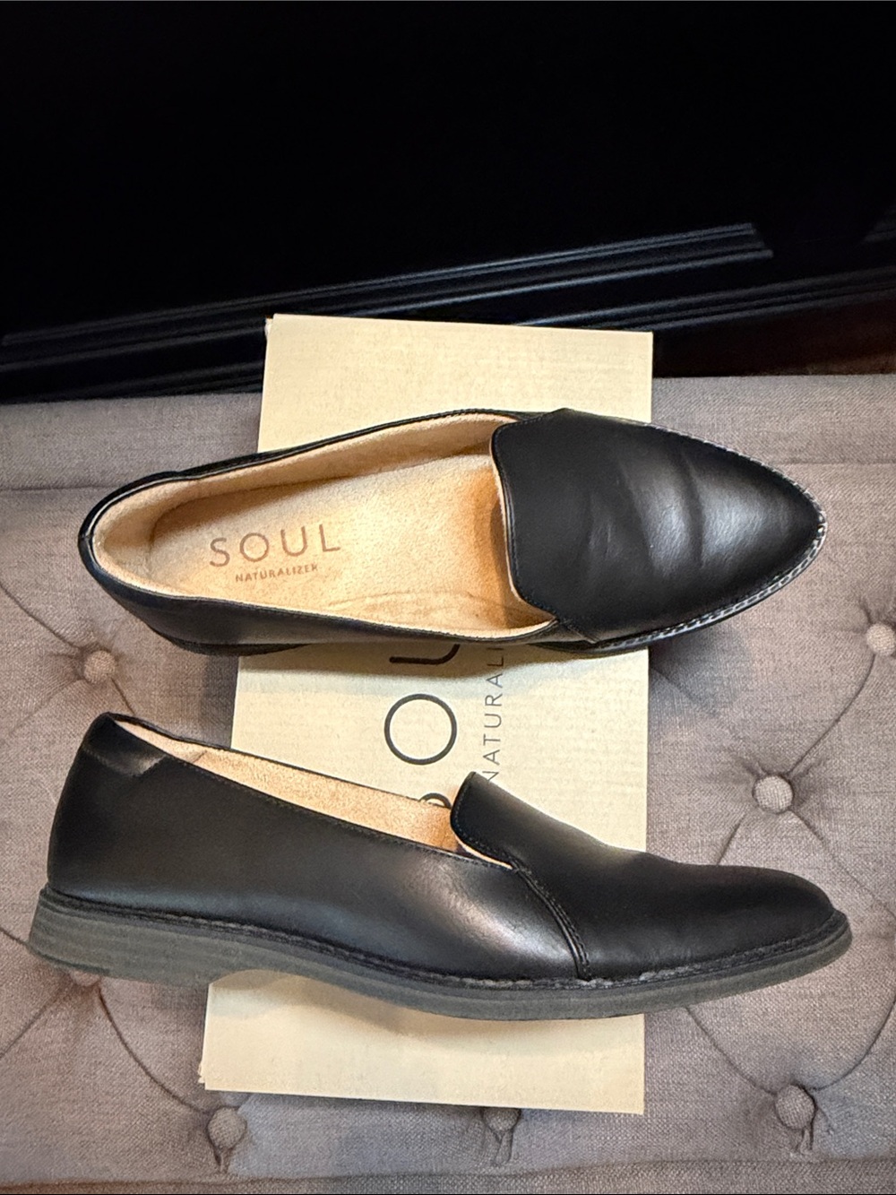 SOUL Naturalizer Men’s Black Leather Slip-On Loafers with Cushioned Insole